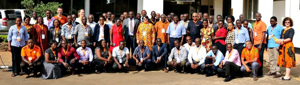 Sweetpotato Seed Systems CoP members pose for a photograph during the 2017 annual meeting held in Mukono, Uganda (Photo: C. Bukania/CIP-SSA)